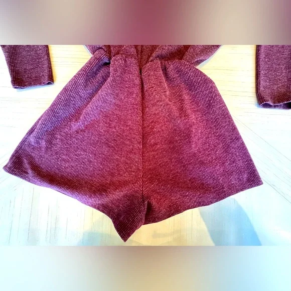 Charlotte Russe Burgundy Dolman Sleeve Ribbed Romper – Size XS - Picture 15 of 15
